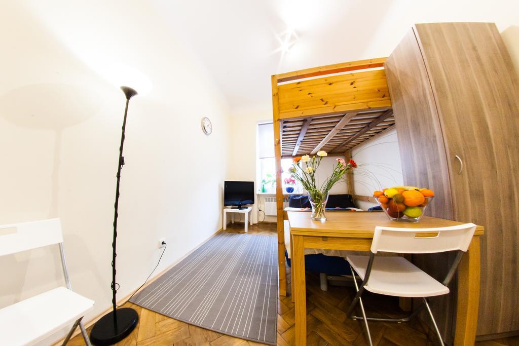 Homely Apartment'S Old Town Краков Номер фото
