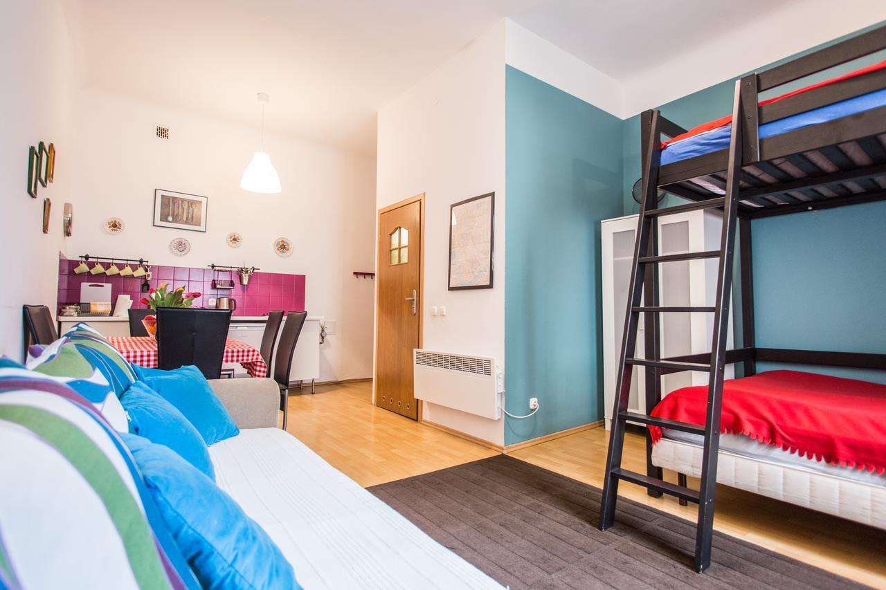 Homely Apartment'S Old Town Краков Экстерьер фото