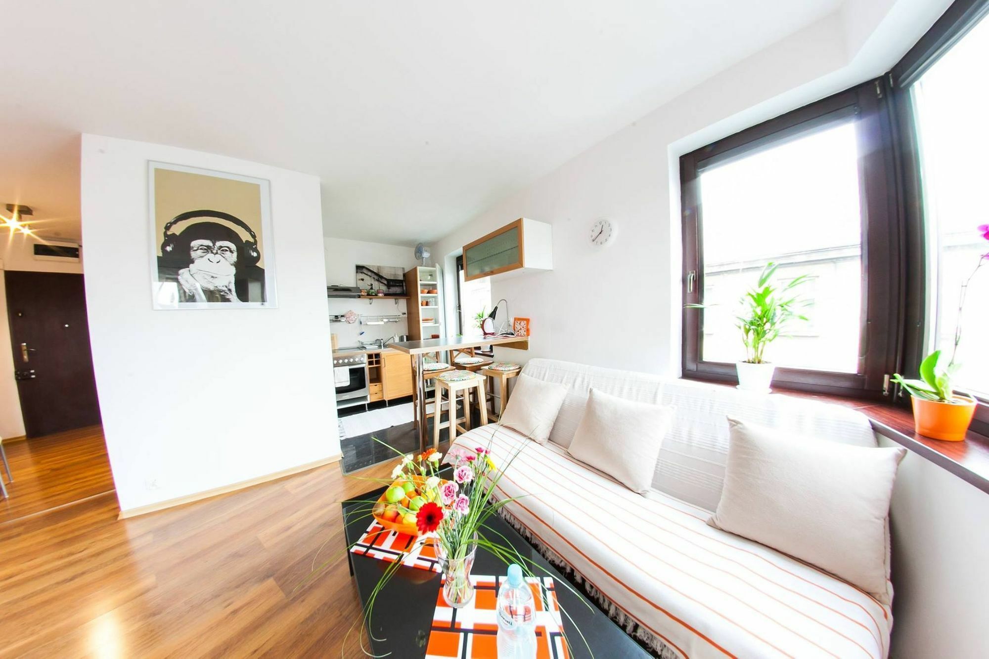 Homely Apartment'S Old Town Краков Экстерьер фото